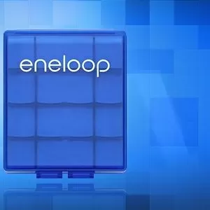 Фирменные кейсы Sanyo Eneloop для пальчиковых аккумуляторов!