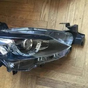 Правая и левая фара для Mazda 6 2016 LED original