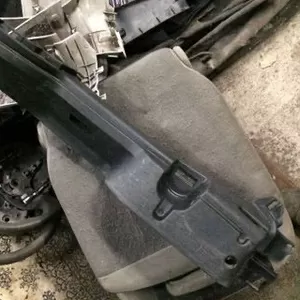 Бу держатель задней полки Renault Megane 2,  8200232988,  универсал,  