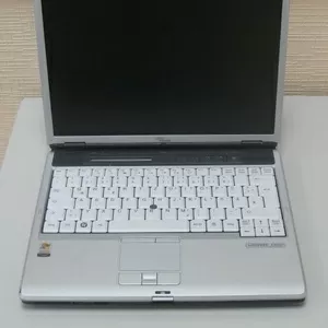 Fujitsu Siemens S7110 ноутбук в отличном состоянии