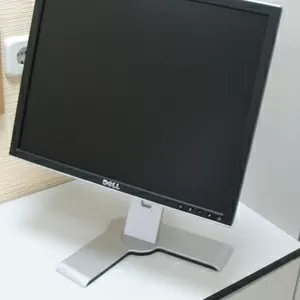 Монитор Dell UltraSharp 1907FPT в хорошем состоянии