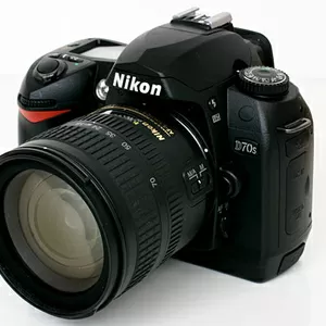 Nikon D70s+Nikkor 18-70 f/3.5-4.5G IF AF DX Kit